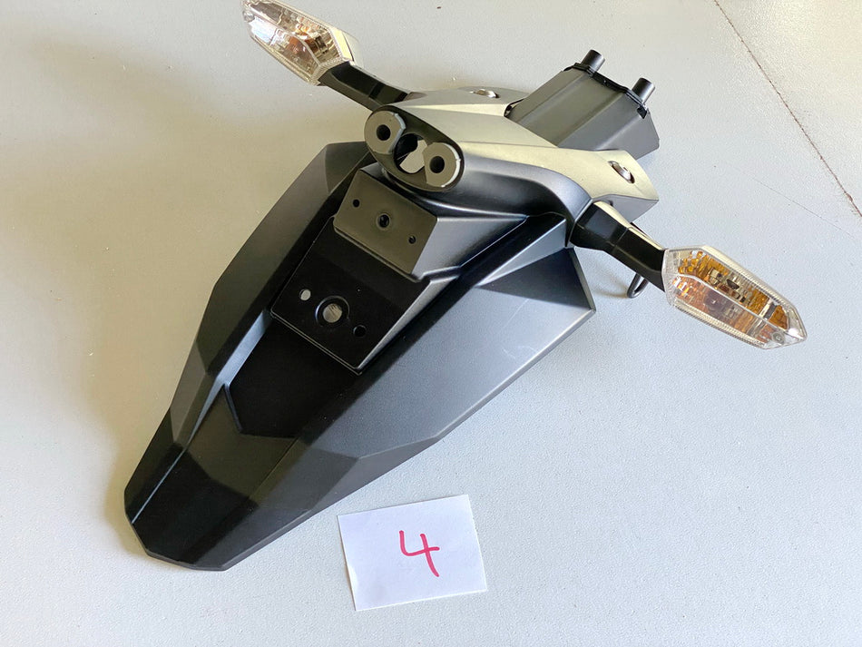 KAWASAKI Z800 Kennzeichenhalter Kennzeichenträger Halter Verstärkung Blinker