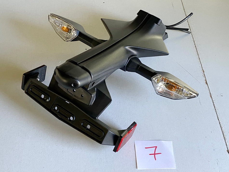KAWASAKI Z900 Soporte de matrícula Porta matrícula Soporte de aleta Intermitente