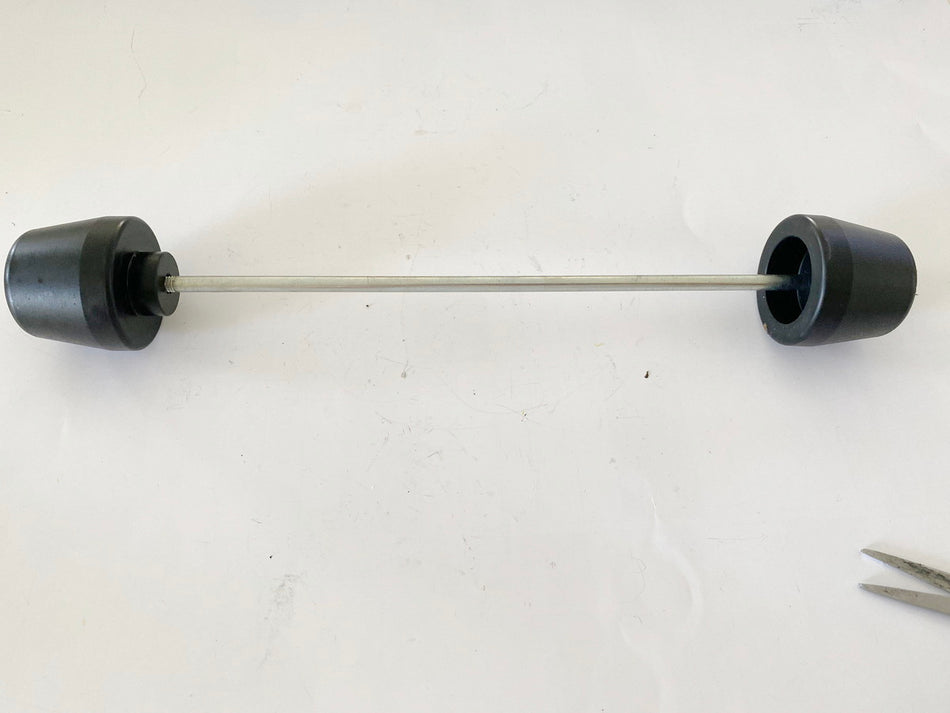 SUZUKI GSX-R 750 WVCW K8 K9 L0 600 Sturzpads Achse vorn Crashpads für Felge vorn