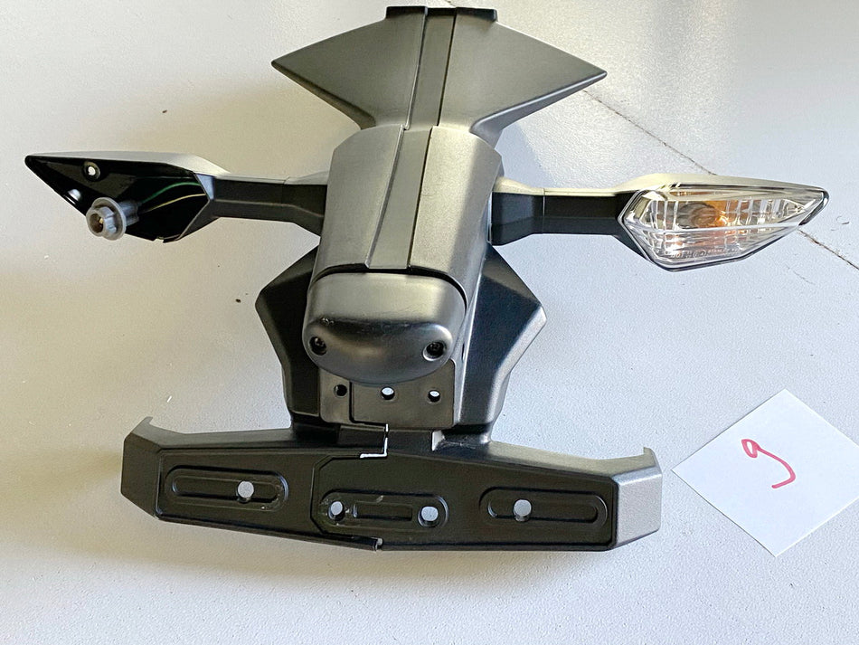 KAWASAKI Z 650 Soporte de matrícula Porta matrícula