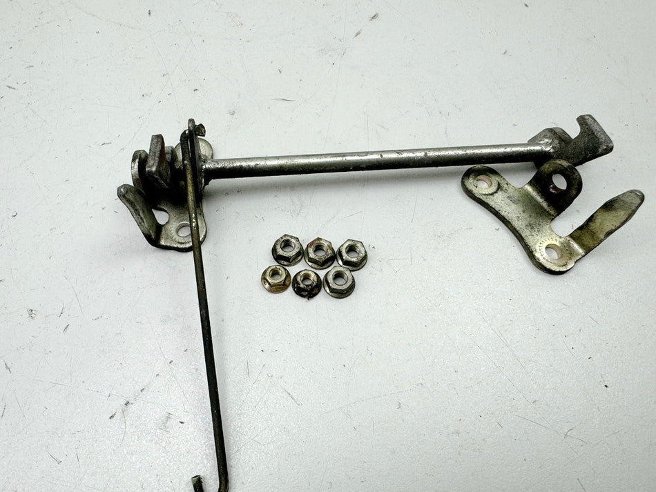 YAMAHA FZX 750 2MU (2JE) Seat Lock Latch Catch Holder