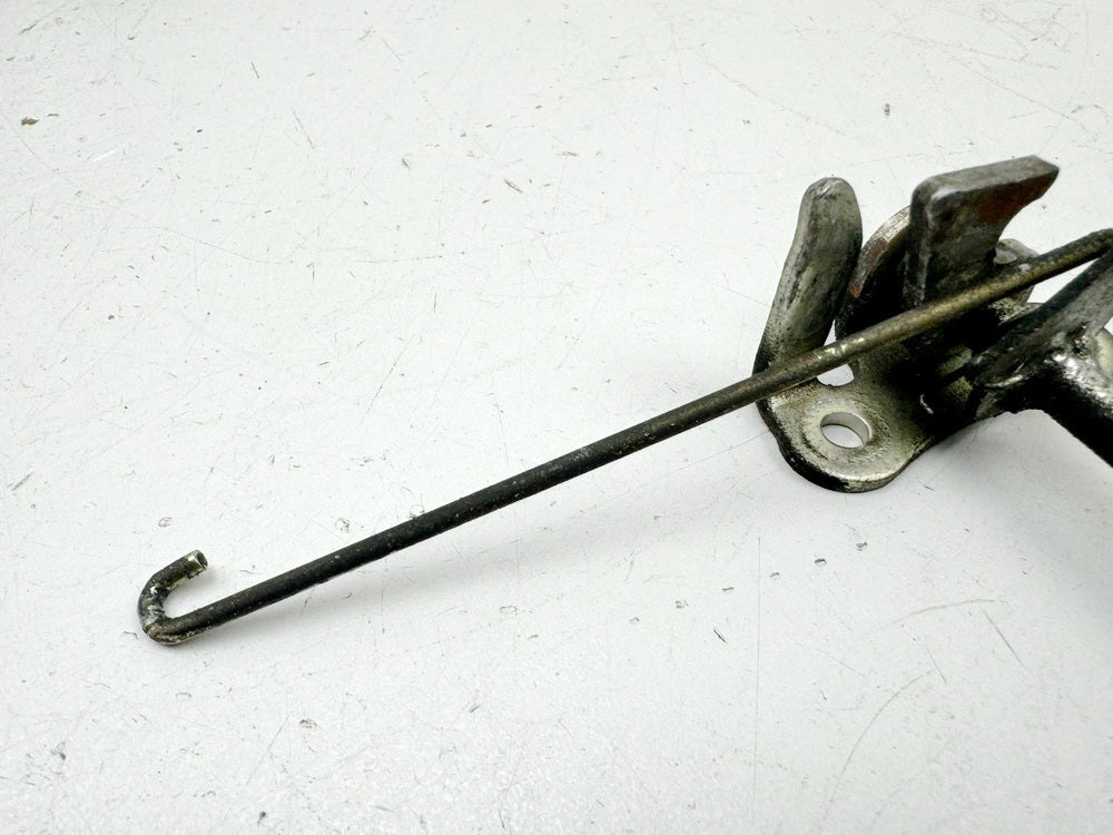 YAMAHA FZX 750 2MU (2JE) Seat Lock Latch Catch Holder