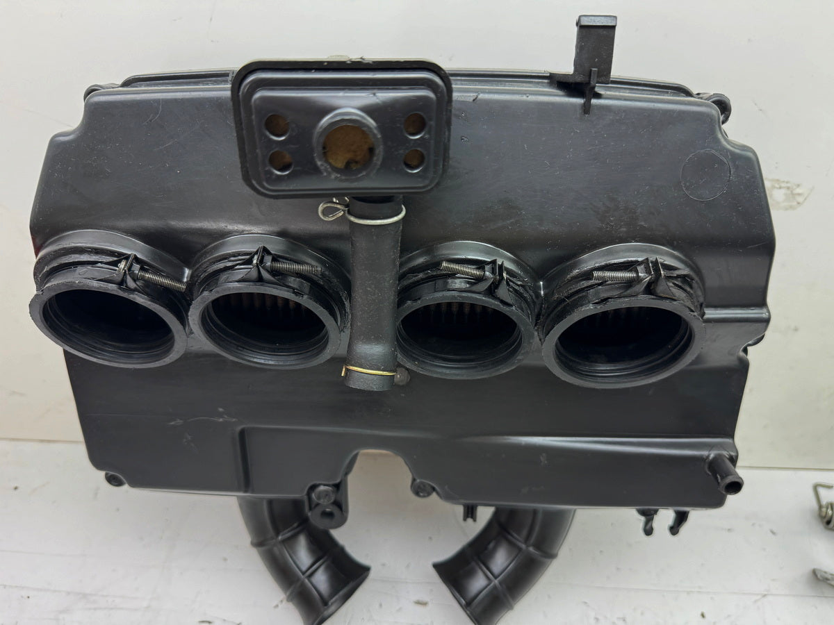 Caja de filtro de aire original Honda CBR 900 SC28 Airbox 92-95