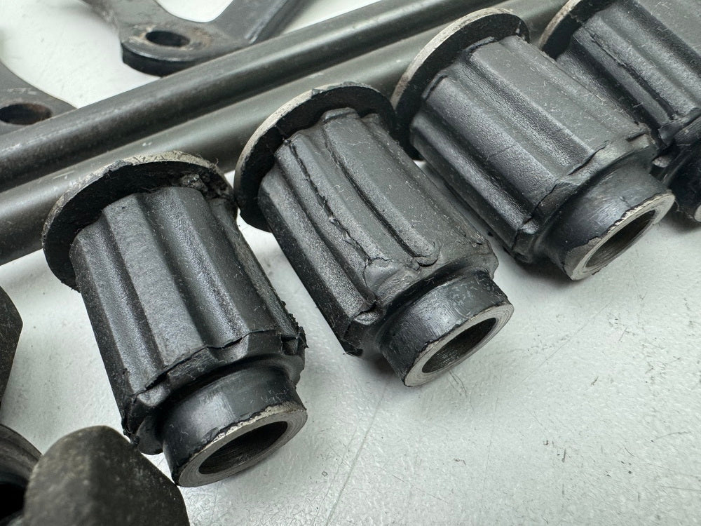 YAMAHA FZX 750 2MU (2JE) Bracket Engine Screws Nuts Bolts Engine Mount