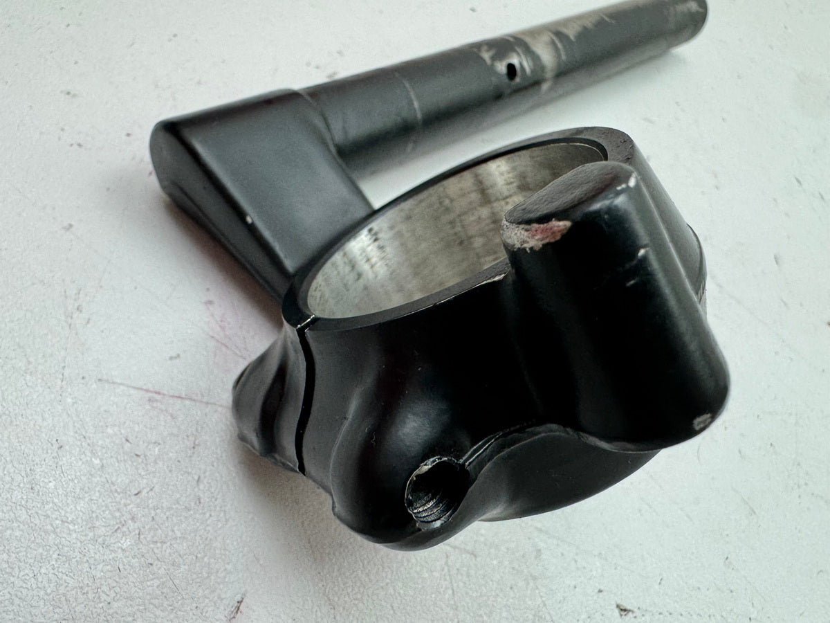 Honda CBR 900 SC28 Lenkerstummel rechts original Lenker Lenkrohr 92-95
