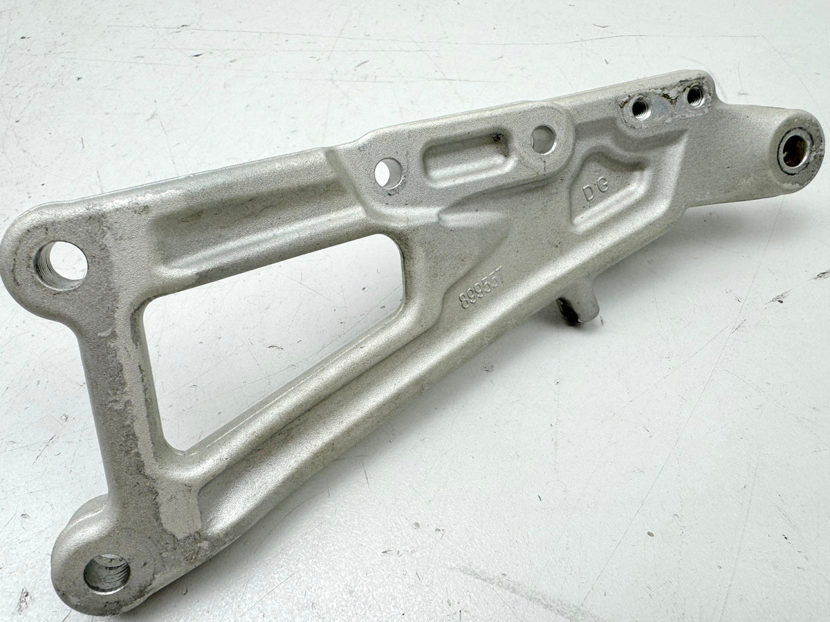 APRILIA RS 125 XA GP Replica Footrest Mount Rider Right Holder Footrest