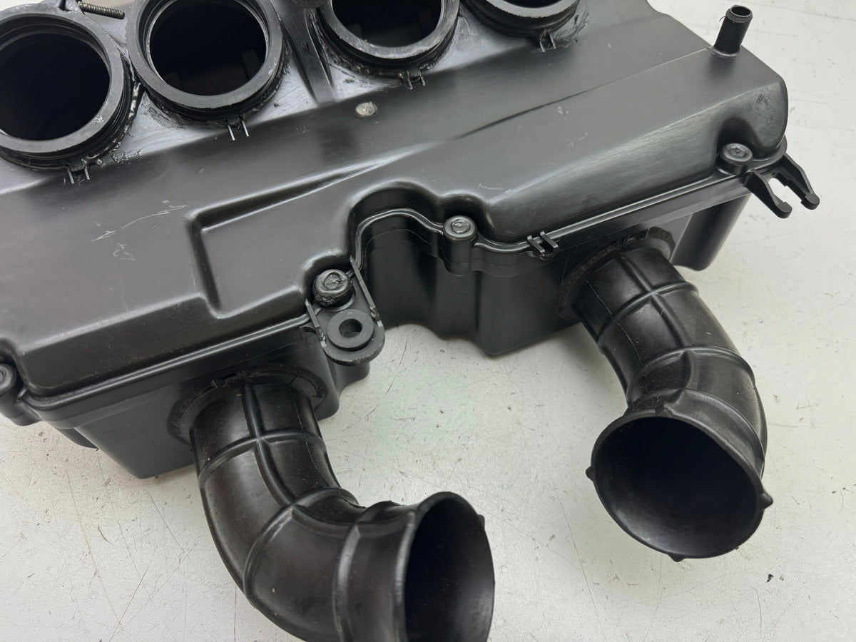 Caja de filtro de aire original Honda CBR 900 SC28 Airbox 92-95
