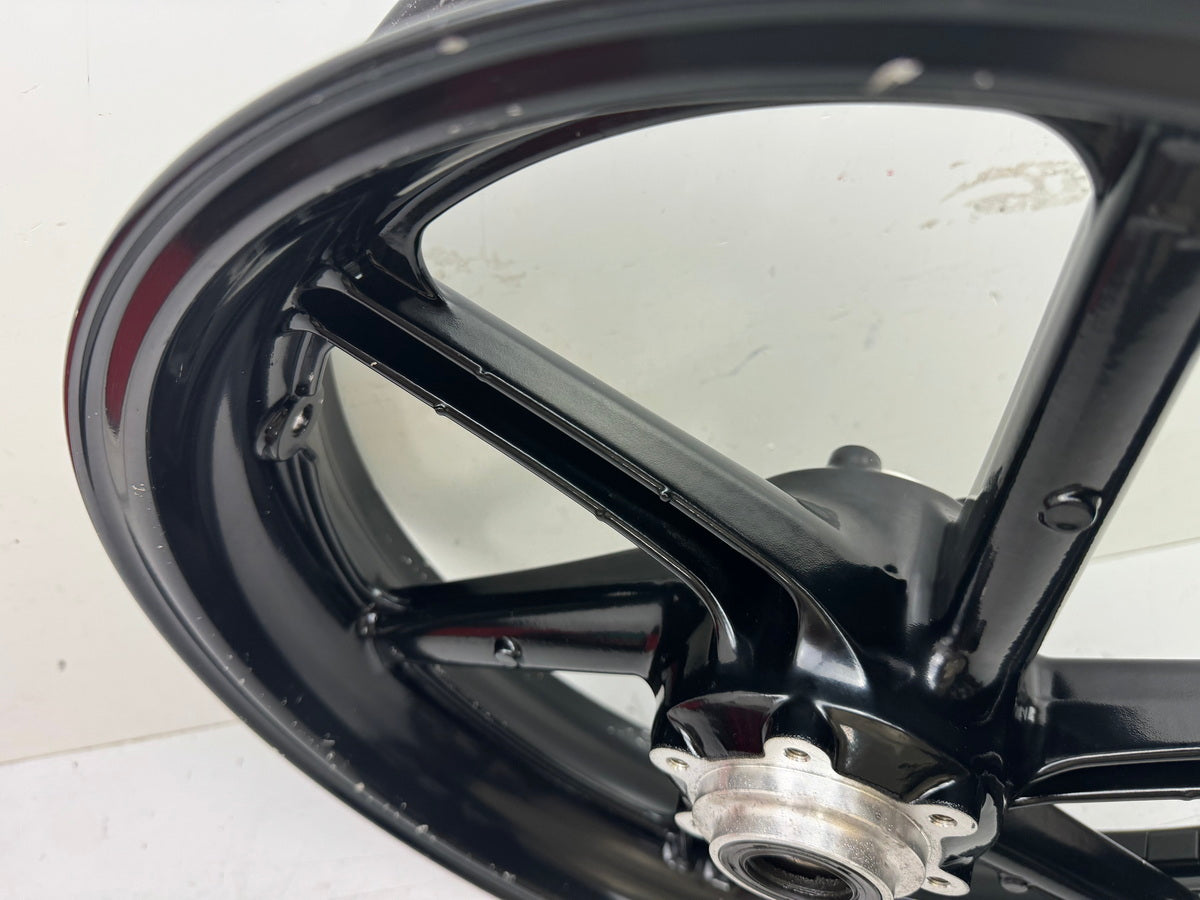 Honda CBR 900 SC28 Felge vorn Vorderrad J 16 x MT 3.50 schwarz original 92-93
