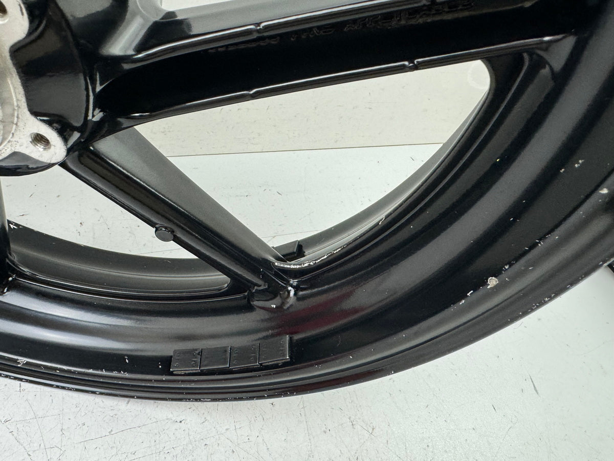 Honda CBR 900 SC28 Felge vorn Vorderrad J 16 x MT 3.50 schwarz original 92-93