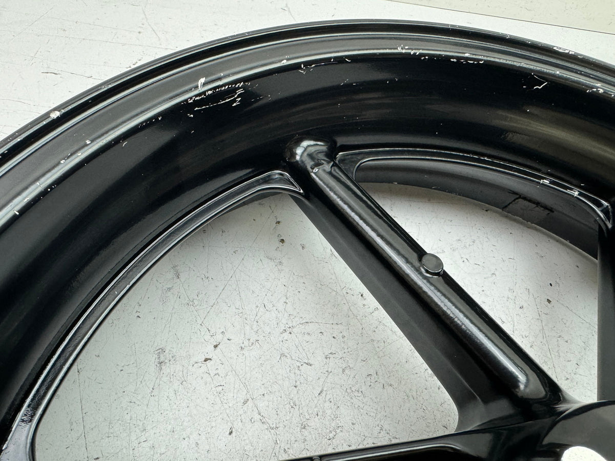 Honda CBR 900 SC28 Felge vorn Vorderrad J 16 x MT 3.50 schwarz original 92-93