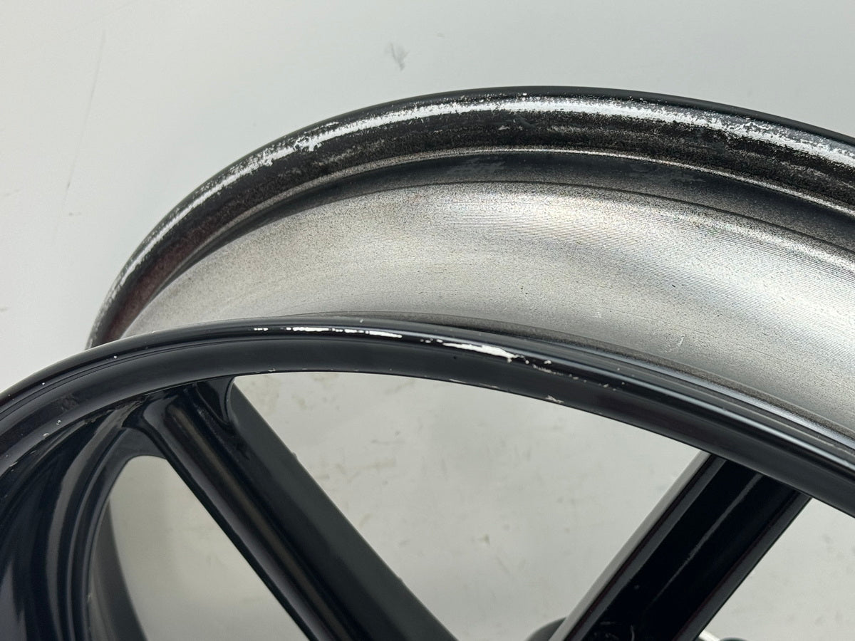 Honda CBR 900 SC28 Felge vorn Vorderrad J 16 x MT 3.50 schwarz original 92-93
