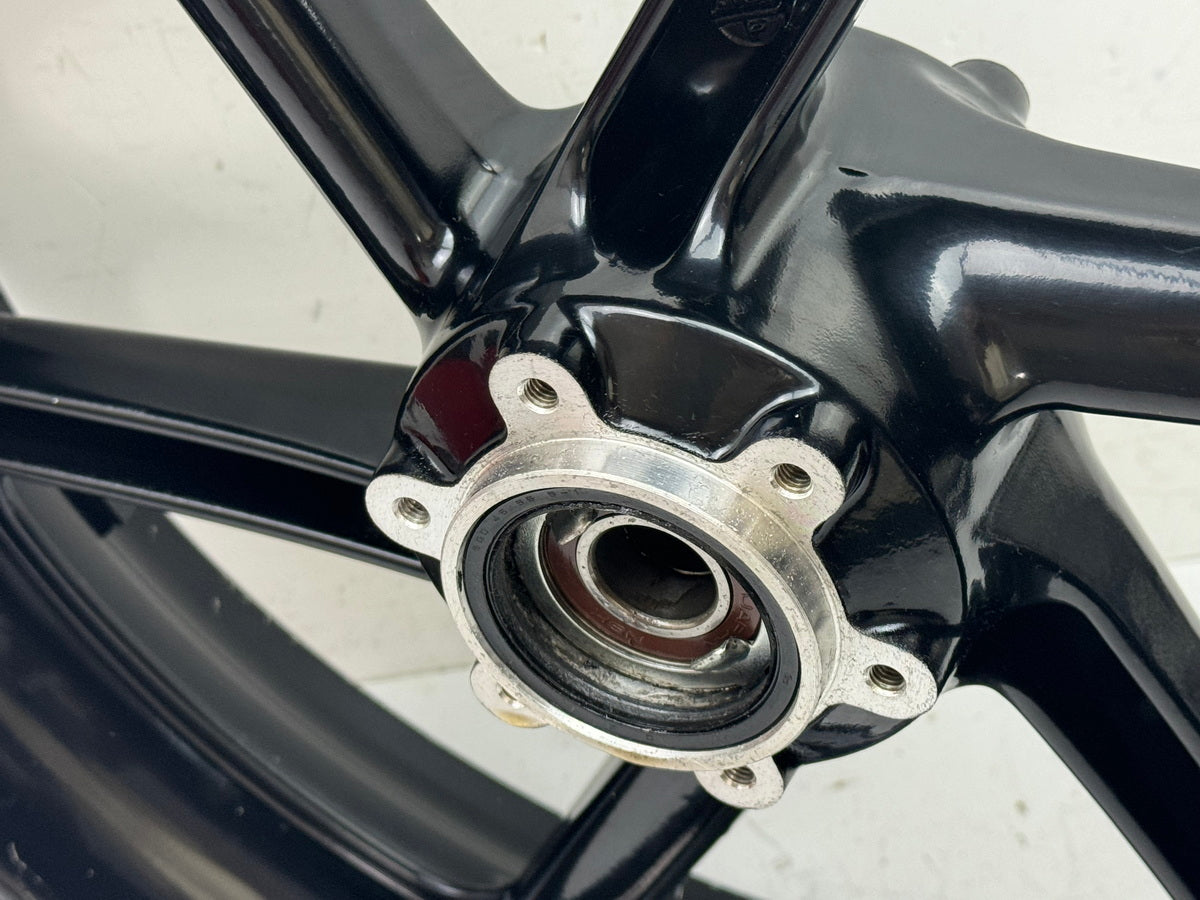 Honda CBR 900 SC28 Felge vorn Vorderrad J 16 x MT 3.50 schwarz original 92-93
