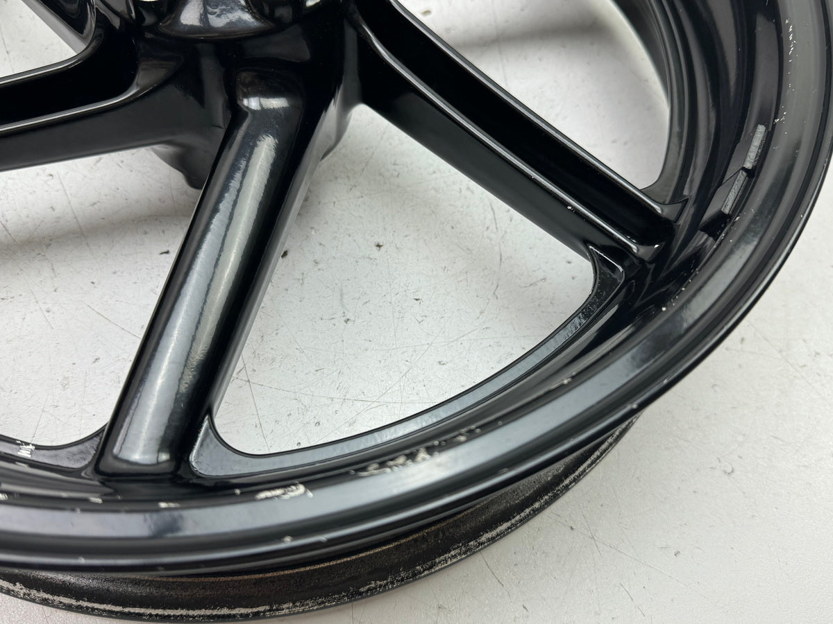 Honda CBR 900 SC28 Felge vorn Vorderrad J 16 x MT 3.50 schwarz original 92-93