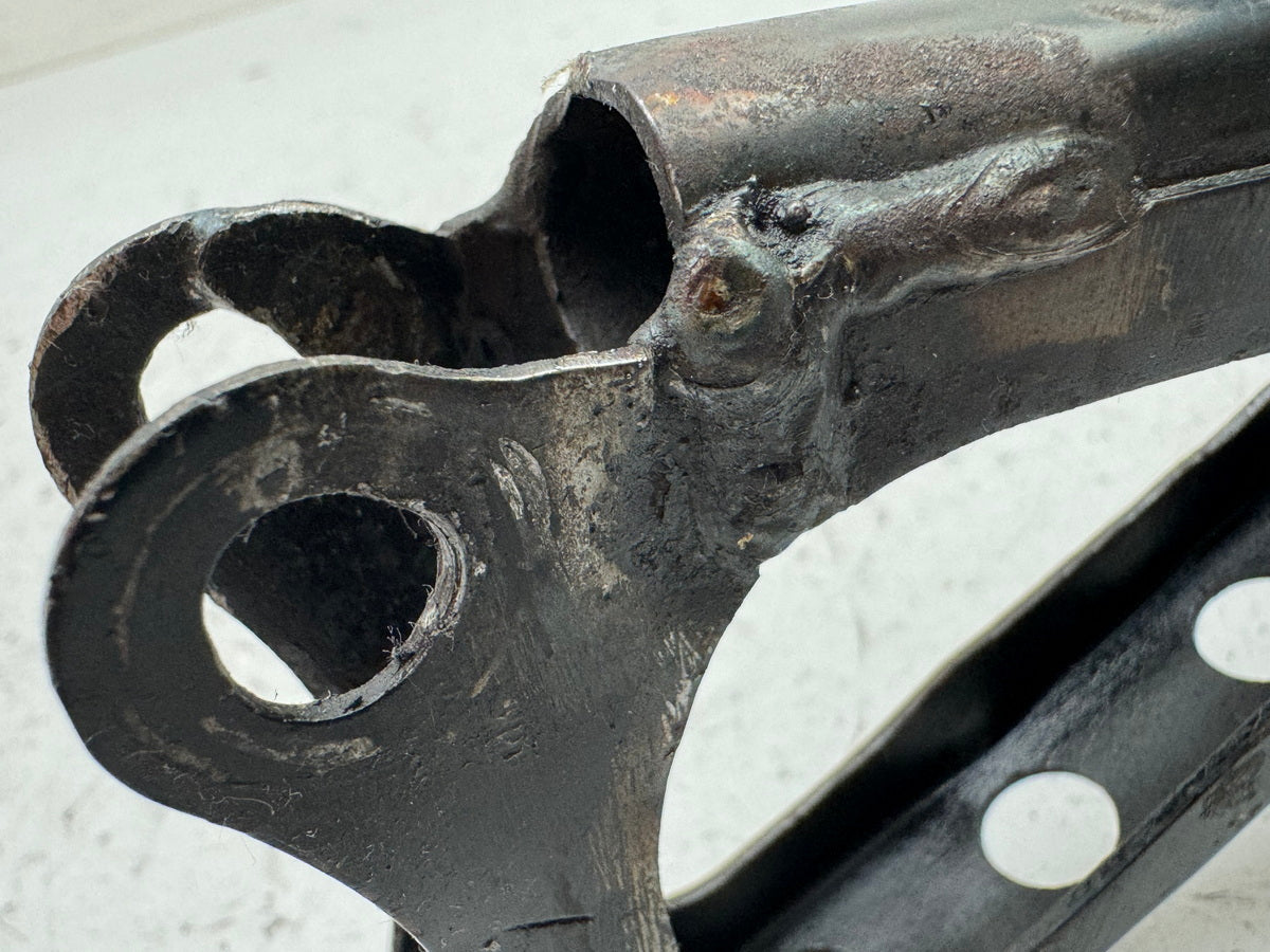 Honda CBR 900 SC28 Verkleidungshalter Stütze Tacho Tachoträger Geweih 92-93