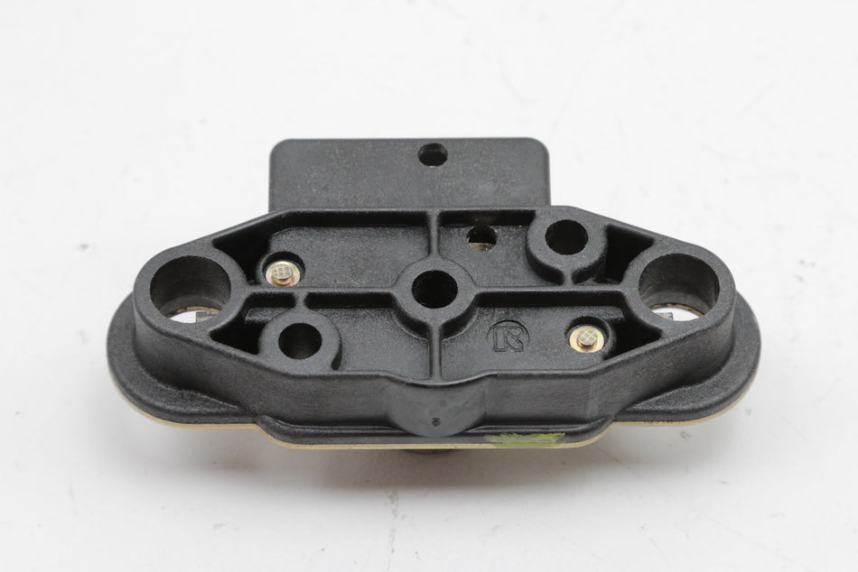 KAWASAKI ZR-7 ZR750F LOCKING PLATE SEAT