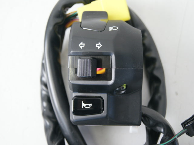 SUZUKI UH 200 G CD BURGMAN LENKERSCHALTER LINKS SCHALTER