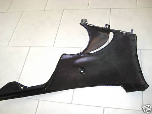 HONDA CBR 900 SC33 CUBRECARTER CARENADO INFERIOR IZQUIERDO 96-97