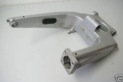 YAMAHA FJR 1300 RP04 SWINGARM 01-02