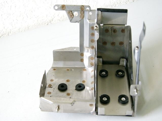 BMW K 1200 RS K12 BATTERIEKASTEN HALTER ABS PUMPE BATTERIEFACH