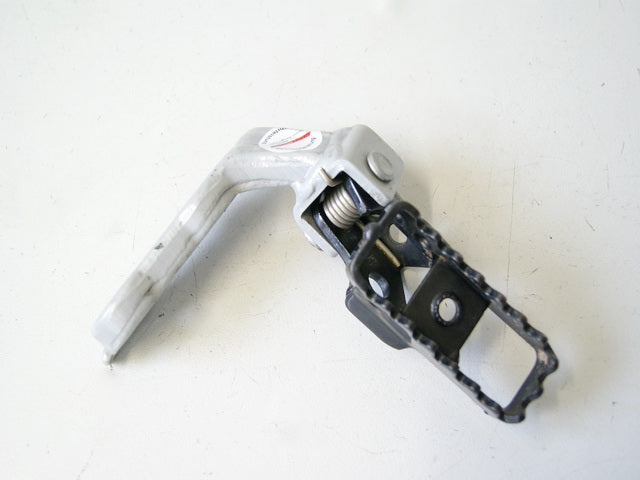 APRILIA PEGASO 650 ML REPOSAPIÉS DERECHO DEL CONDUCTOR