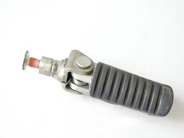 KAWASAKI ZX-6R ZX600J FOOTPEG RIDER RIGHT