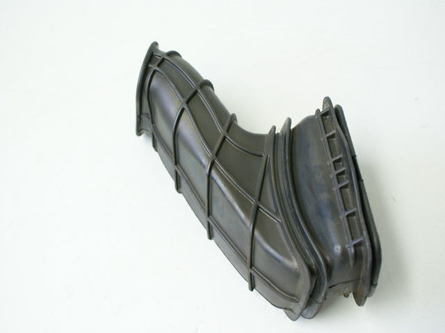 KAWASAKI ZX-10R ZXT00D AIR HOSE LEFT AIR DUCT