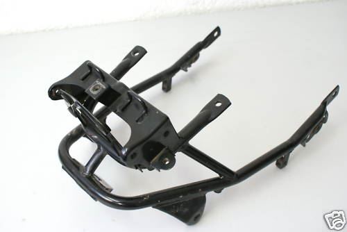 SUZUKI GSXF 750 GR78A TRÄGER HALTERUNG HECK HECKRAHMEN