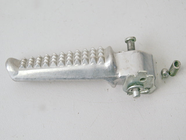 HONDA CBR 900 SC33 ESTRIBO PASAJERO IZQUIERDO