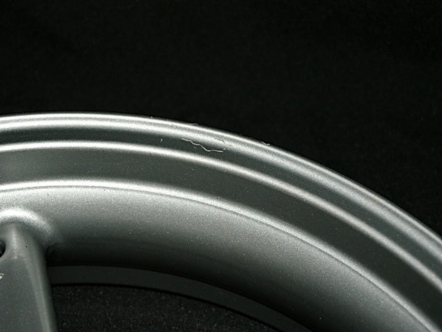 TRIUMPH DAYTONA 600 806LW RIM FRONT WHEEL