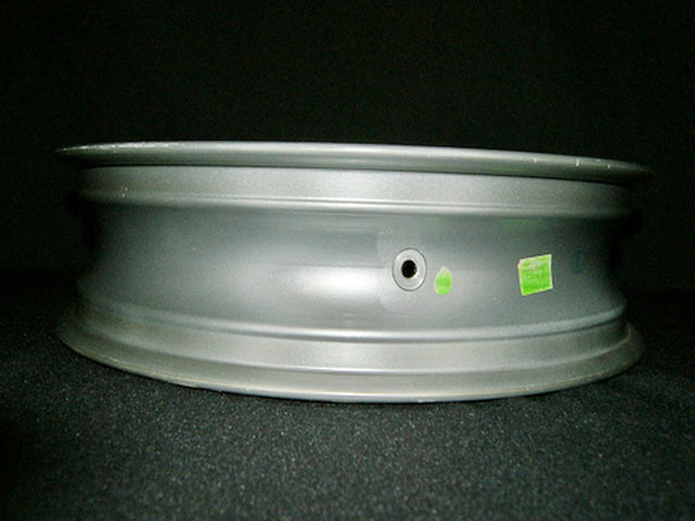 TRIUMPH DAYTONA 600 806LW RIM FRONT WHEEL