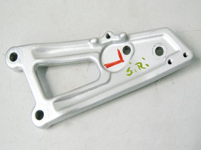 APRILIA RS 125 RS4 ZD4TW SOPORTE REPOSAPIÉS CONDUCTOR IZQUIERDO