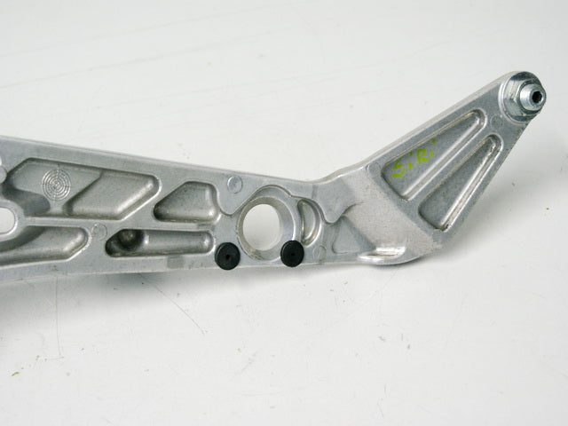HONDA NT 650 V3 RC47 DEAUVILLE PLACA REPOSAPIÉS DERECHO SOPORTE