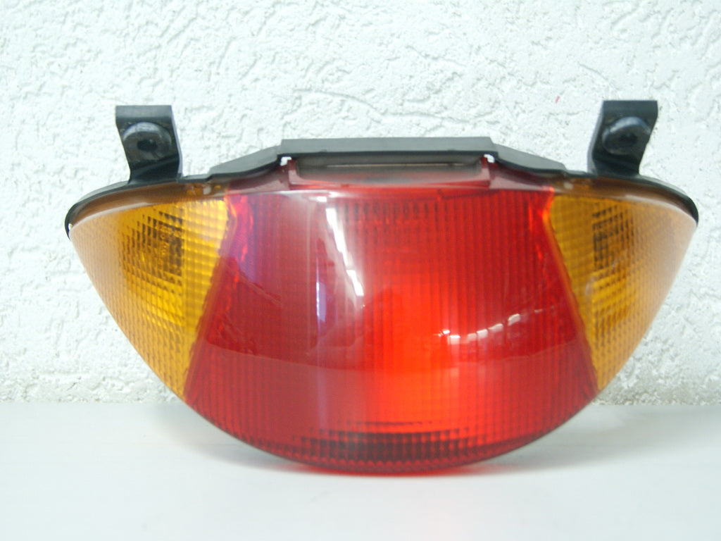 HONDA NT 650 V3 RC47 DEAUVILLE LUZ TRASERA INTERMITENTE TRASERO