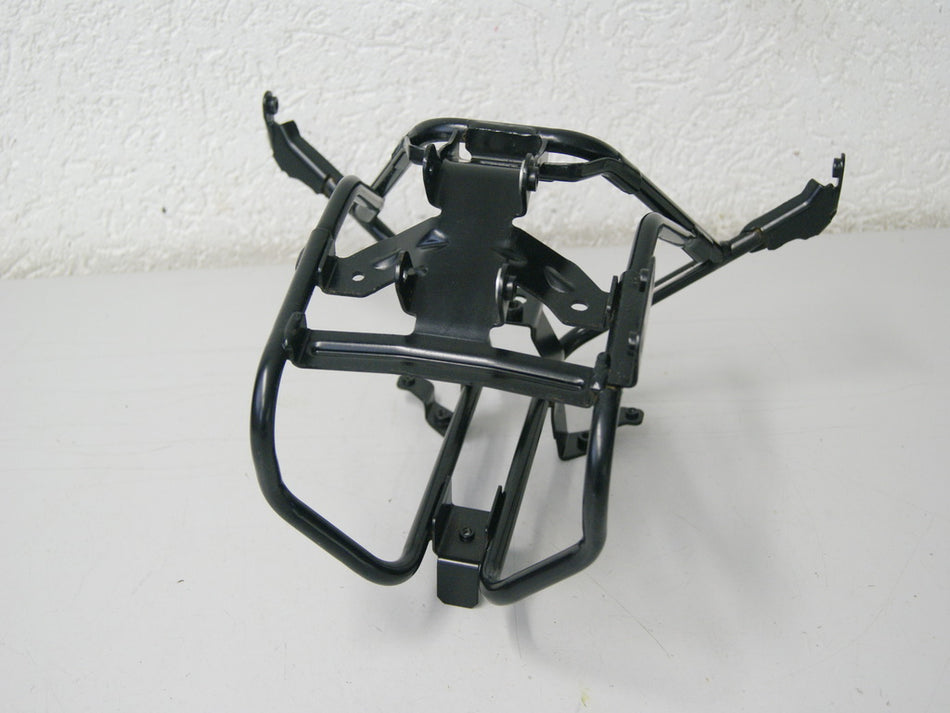 PEUGEOT SATELIS 125 J2 COMPRESSOR VERKLEIDUNGSTRÄGER STÜTZE HALTER GEWEIH