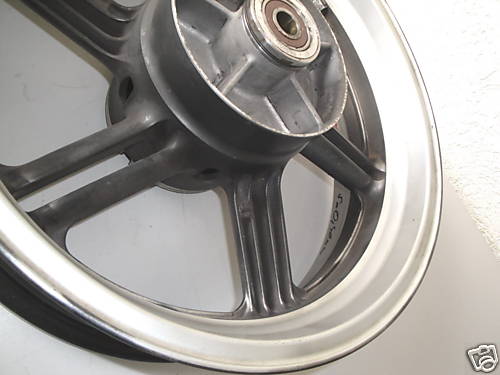 HONDA CBF 600 PC38 FELGE HINTERRAD WHEEL 04-07