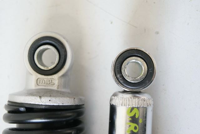 HONDA CBF 125 JC40 FEDERBEIN STOßDÄMPFER SHOCK ABSORBER