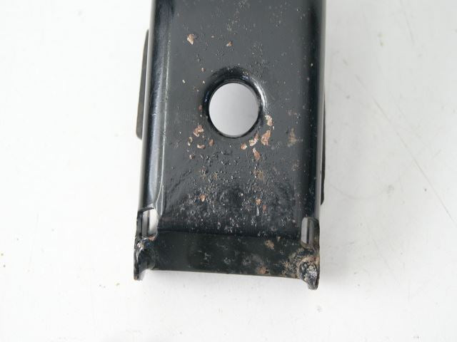 HONDA CBF 125 JC40 HALTERUNG HALTER MOTOR ACHSE BOLZEN