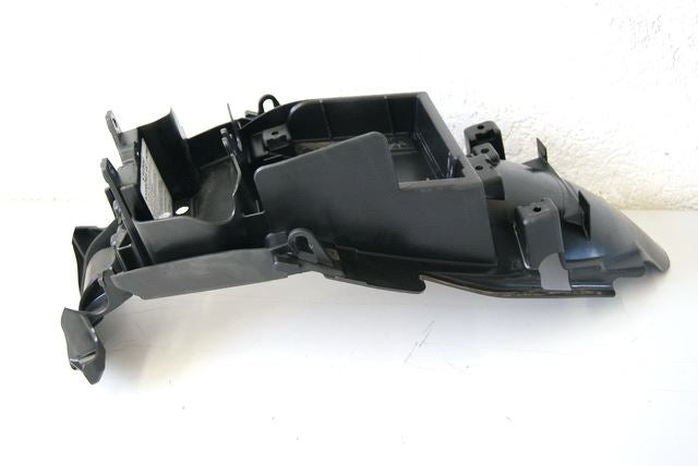 HONDA CBF 125 JC40 FENDER WHEEL ARCH BATTERY BOX