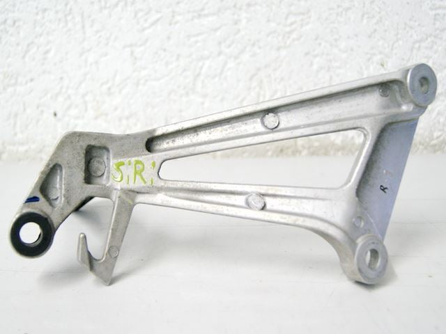 HONDA CBR 125 JC34 FUßRASTENANLAGE SOZIUS RECHTS