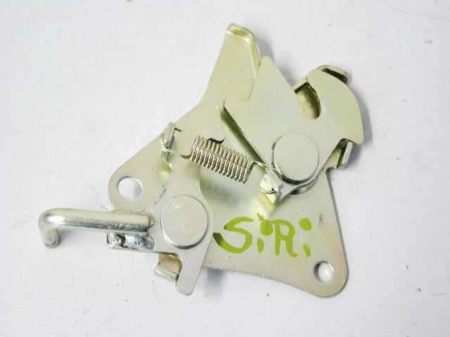 HONDA CBR 125 JC34 VERSCHLUß SCHLIEßHAKEN SITZ