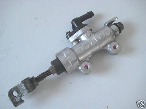 BOMBA DE FRENO CILINDRO MAESTRO HONDA CBR 125 JC34 04-06