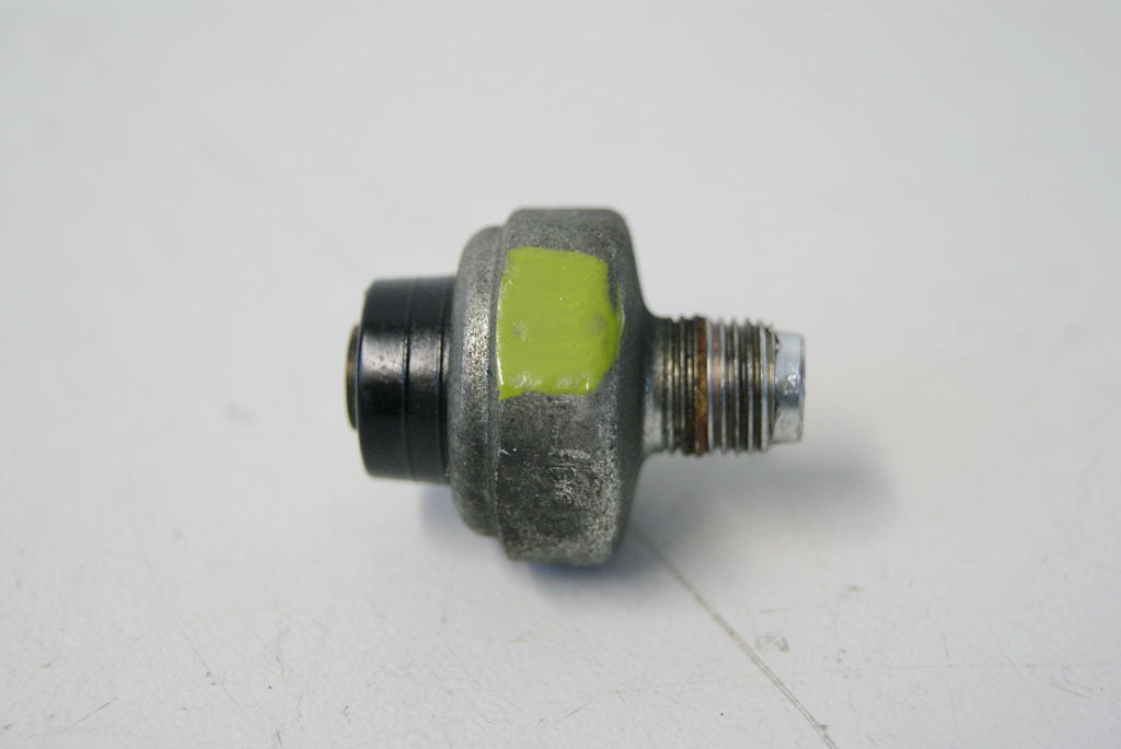 SUZUKI GSX-R 750 WVBD OIL PRESSURE SWITCH