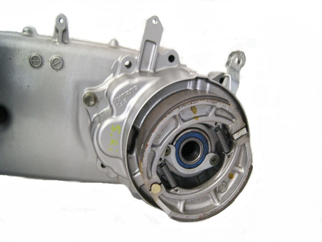 SUZUKI UC 125 EPICURO AX ENGINE CRANKCASE ENGINE BLOCK