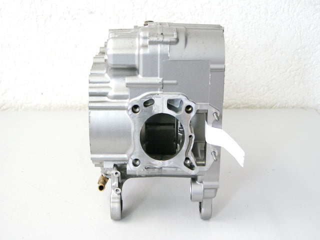 SUZUKI UC 125 EPICURO AX ENGINE CRANKCASE ENGINE BLOCK