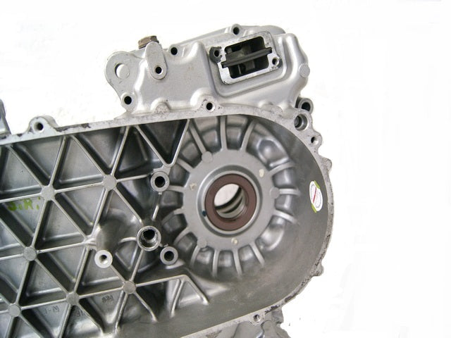 SUZUKI UC 125 EPICURO AX ENGINE CRANKCASE ENGINE BLOCK