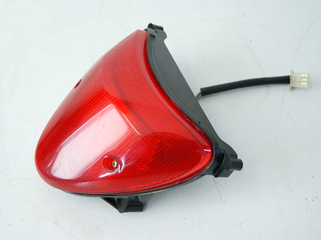 SUZUKI UC 125 EPICURO AX LUZ TRASERA