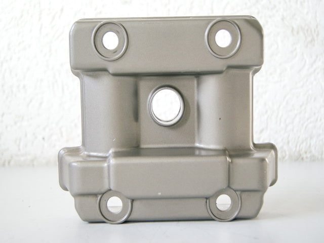 HYOSUNG GT 125 R VENTILDECKEL VORN COVER MOTOR