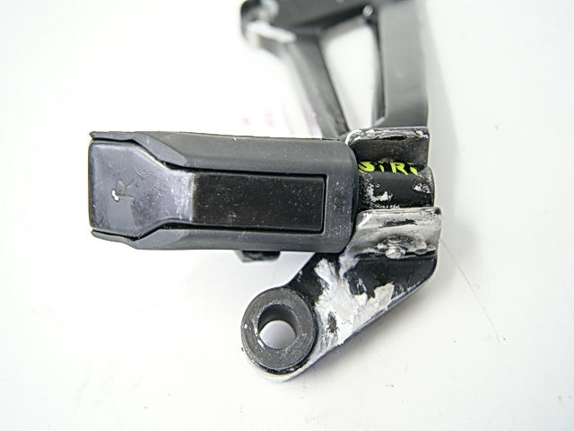 HONDA CBR 125 R JC39 Footrest system passenger right footrest bracket