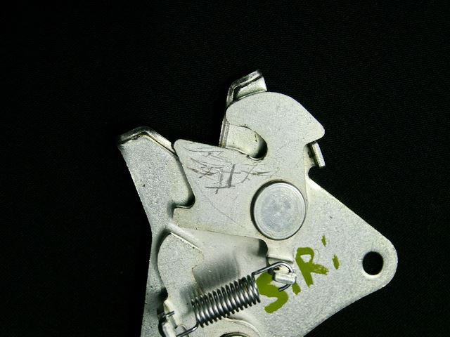 HONDA CBR 125 R JC39 VERSCHLUß SITZBANK