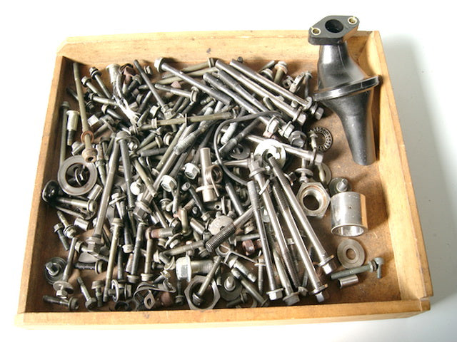 SUZUKI GSX-R 750 WVBD TORNILLOS PEQUEÑAS PIEZAS MOTOR